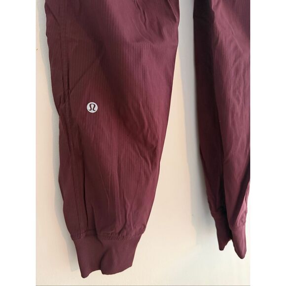 Lululemon Dance Studio Jogger Pants Women’s Size 6 Casual Burgundy - Picture 4 of 10